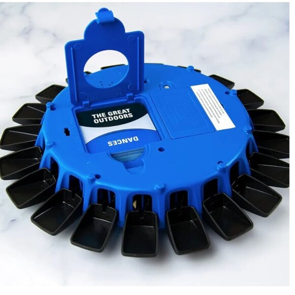 TAPPLE FAMILY GAME | RAPID FIRE WORD PLAY FOR AGES 8+ | FAST & FUN ! - Picture 3 of 8